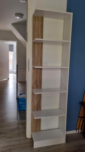 Kleine Boekenkast - Fineer - Goede Staat!