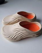 Crocs Echo Clogs - Beige - Maat 43 nieuw!, Kleding | Heren, Schoenen, Ophalen of Verzenden, Nieuw