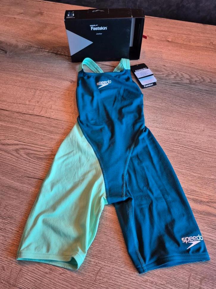nieuwe Speedo fastskin kneeskin wedstrijd badpak maat 116, Kinderen en Baby's, Kinderkleding | Kinder-zwemkleding, Nieuw, Badpak