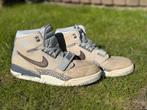 Air Jordan Legacy 312 Wolf Grey / Light Graphite-Sail, Overige kleuren, Ophalen of Verzenden, Sneakers of Gympen, Gedragen