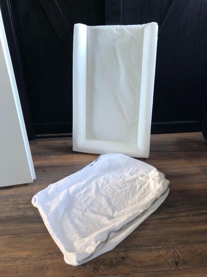 IKEA aankleedkussen + hoes, Kinderen en Baby's, Badjes en Verzorging, Zo goed als nieuw, Aankleedkussen, Overige merken, Ophalen