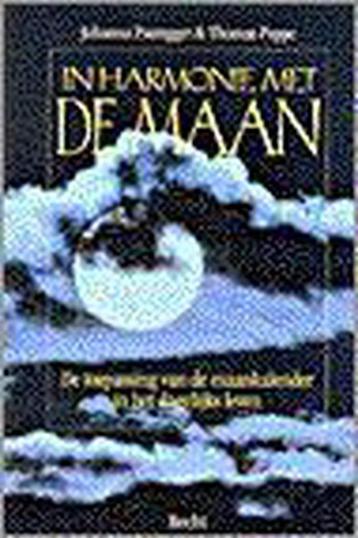 in harmonie met de maan beschikbaar voor biedingen