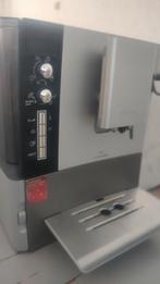 Siemens EQ5 Macchiato Plus koffiezetapparaat, Ophalen, Zo goed als nieuw, Koffiemachine