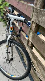 Cross fiets, Fietsen en Brommers, Fietsen | Crossfietsen en BMX, Ophalen of Verzenden, Zo goed als nieuw, Aluminium, 24 inch of meer