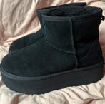UGG CLASSIC MINI PLATFORM MAAT 41, Kleding | Dames, Schoenen, Ophalen of Verzenden, Zo goed als nieuw, Zwart