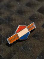 Vintage EHBO Kader Speldje, Ophalen of Verzenden, Gebruikt, Overige onderwerpen, Speldje of Pin