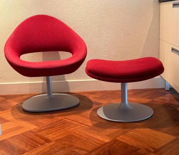 Artifort Fauteuil Shark Lounge met poef beschikbaar voor biedingen