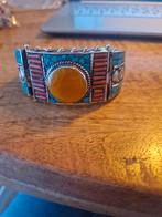 Tibetaanse armband met grote barnsteen, turquoise en bloedko