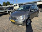 Toyota Yaris 1.3 VVT-i Terra - Topstaat, Voorwielaandrijving, Gebruikt, 4 cilinders, 400 kg