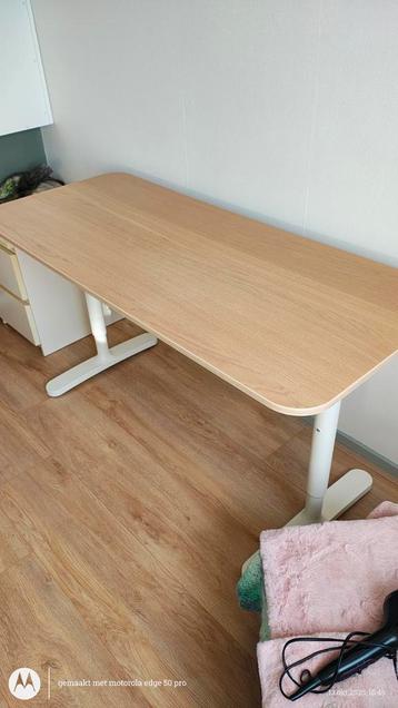 IKEA Bekant bureau 60x140 - afbeelding 2