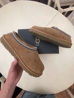 Ugg tasman size 44, Kleding | Heren, Schoenen, Ophalen of Verzenden, Zo goed als nieuw, Zwart