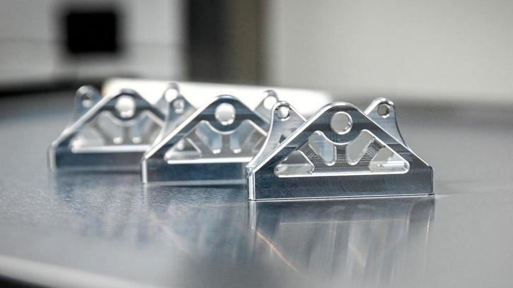 CNC frees- & draaiwerk op maat | Alu, staal, RVS & kunststof, Diensten en Vakmensen, Lassers en Metaalbewerking, Draaien en Frezen