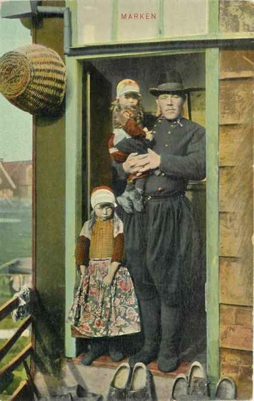 (301-061-025) Marken 0, Verzamelen, Ansichtkaarten | Nederland, Noord-Holland, Verzenden