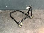 Paddock stand Ducati, Motoren, Ophalen