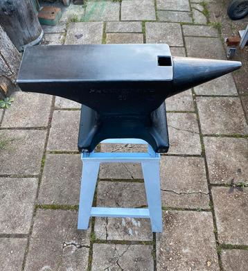 Aambeeld peddinghaus 50 kg beschikbaar voor biedingen