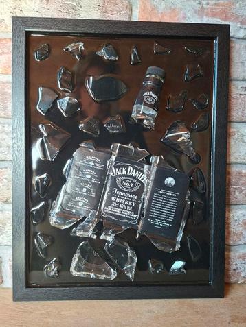 Jack Daniels fles verwerkt in een lijst met Epoxy  beschikbaar voor biedingen