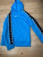 Nike blauw hoodie maat 128 - 134, Kinderen en Baby's, Kinderkleding | Maat 176, Jongen, Trui of Vest, Ophalen of Verzenden, Zo goed als nieuw