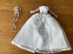 Hele mooie bruidsjurk voor Mattel Barbie met boeketje, Verzamelen, Ophalen of Verzenden, Zo goed als nieuw