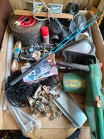 Doos met diverse spullen, Ophalen