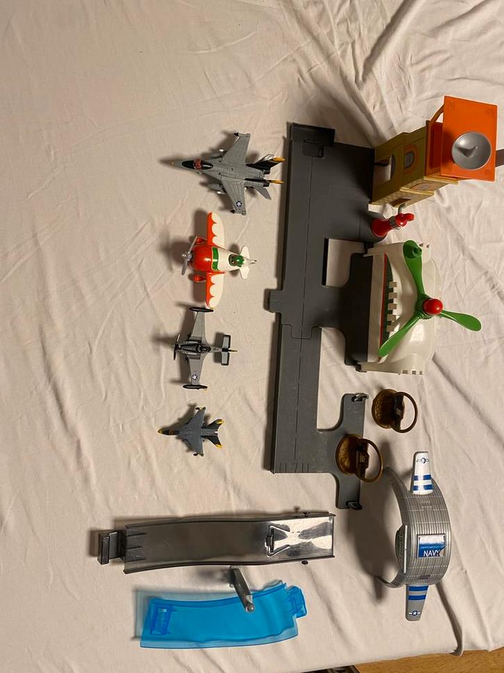 Disney Planes Vliegtuigen landingbaan, Kinderen en Baby's, Speelgoed | Speelgoedvoertuigen, Gebruikt, Ophalen of Verzenden