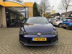 Volkswagen Golf 1.5 eTSI Active Climate Control Navi Carplay, Auto's, 4 cilinders, 150 pk, Blauw, Bedrijf