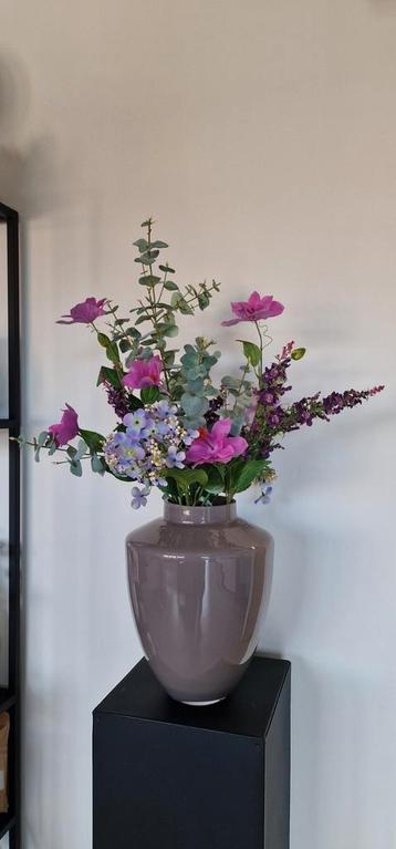vaas Tugela M Earth met Lavender Skies beschikbaar voor biedingen