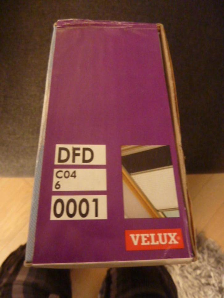 Nieuwe Velux verduisterend plissé / DFD C04 ( 55 x 98 )., Huis en Inrichting, Stoffering | Gordijnen en Lamellen, Nieuw, Minder dan 100 cm