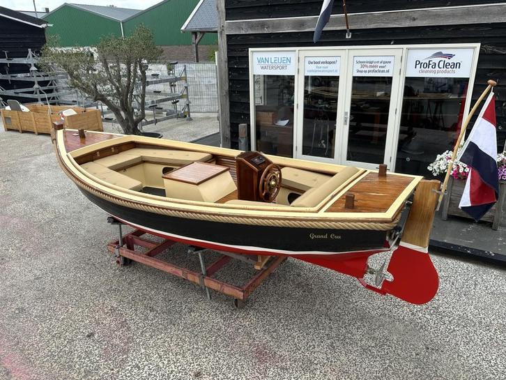 Grand Cru Sloep Werf Gebouwd Vetus 2 Cil Veel Teak ZGAN, Watersport en Boten, Sloepen, Zo goed als nieuw, 10 tot 30 pk, 3 tot 6 meter