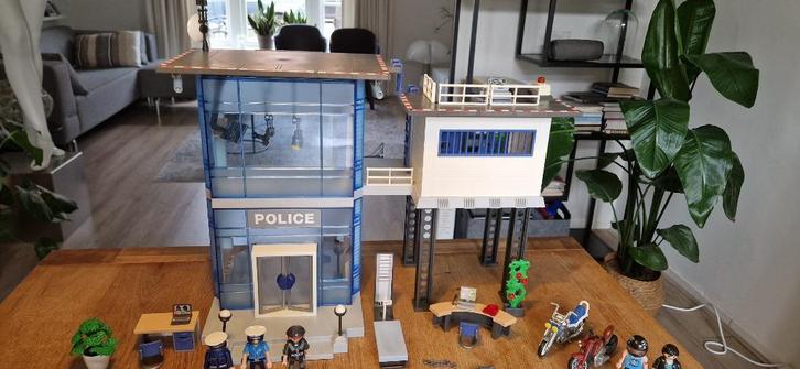 PLAYMOBIL 5182 Politiebureau City Action met licht en geluid, Kinderen en Baby's, Speelgoed | Playmobil, Zo goed als nieuw, Complete set