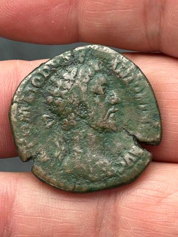 Sestertius Commodus/ANNO AVG beschikbaar voor biedingen