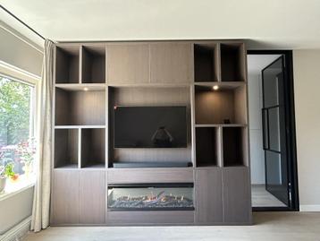 TV kast | wandkast | openwandkast met TV | kast met haard beschikbaar voor biedingen