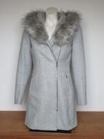 Nr.11: Mooie Winterjas S van Forever New grijs met bontkraag, Forever New, Nieuw, Ophalen of Verzenden, Maat 36 (S)