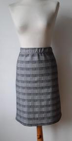 Zwart/wit pied de poule rokje mt 42 Betty Barclay, Kleding | Dames, Rokken, Zwart, Maat 42/44 (L), Betty Barclay, Ophalen of Verzenden