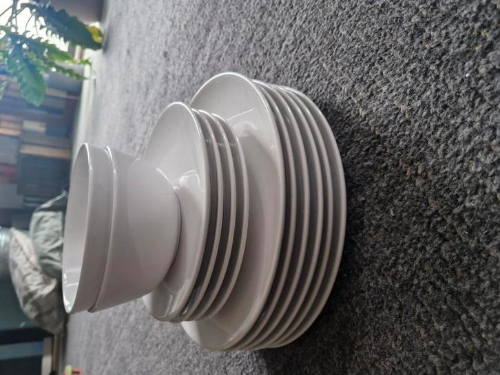 Service set (ikea dinner- en ontbijt borden + schaaltjes), Antiek en Kunst, Antiek | Servies compleet, Ophalen