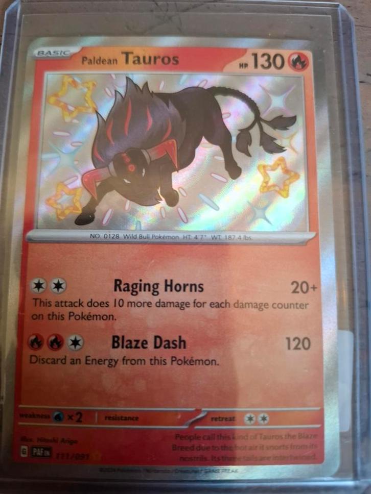 Paldean Tauros - PAF 111/091 - Foil Pokémonkaart, Hobby en Vrije tijd, Verzamelkaartspellen | Pokémon, Zo goed als nieuw, Losse kaart