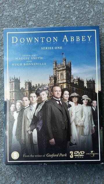 DVD box tv serie Downton Abbey - Seizoen 1 beschikbaar voor biedingen