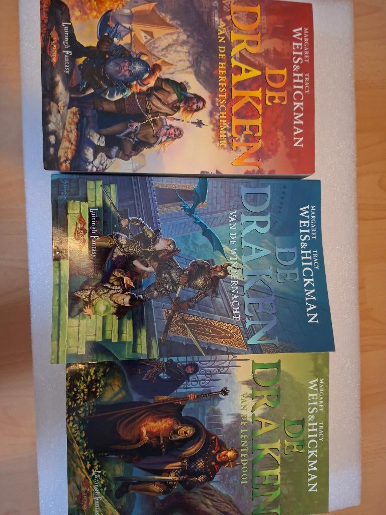 De draken 3 boeken paperback, Ophalen of Verzenden, Zo goed als nieuw, Weis & Hickman