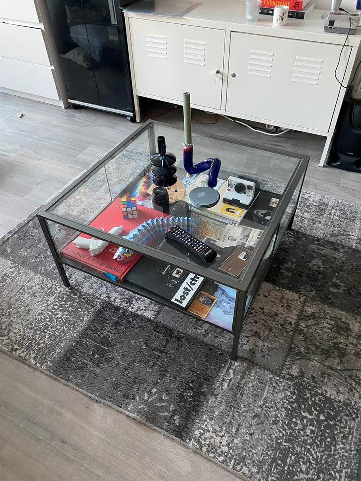 Ikea SAMMANHANG glazen salontafel antraciet/grijs, Huis en Inrichting, Tafels | Salontafels, Zo goed als nieuw, Minder dan 50 cm