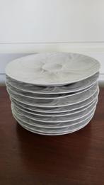 Oesterborden 10 stuks Pillivuyt porselein doorsnede 23 cm, Antiek en Kunst, Ophalen of Verzenden
