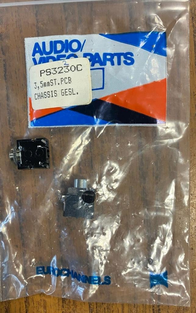 3.5mm Stereo PCB Chassis Gesloten Jack, Ophalen of Verzenden, Nieuw, Overige kabels