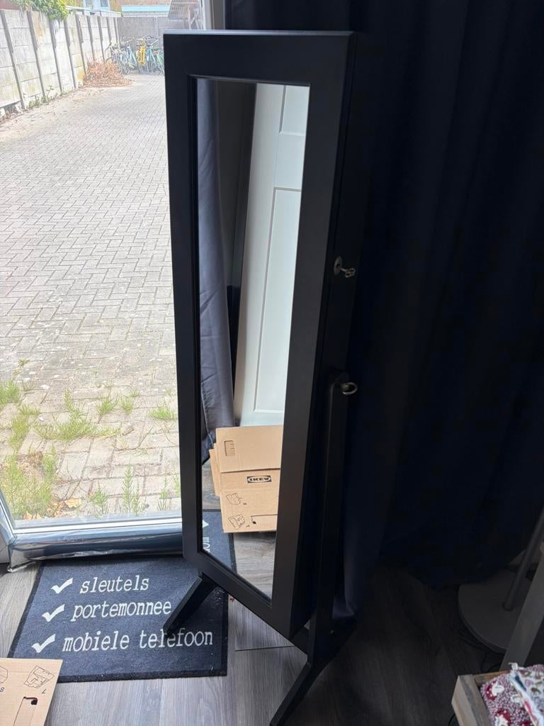 Zwarte spiegelkast, Huis en Inrichting, Woonaccessoires | Spiegels, Ophalen, Minder dan 50 cm, 100 tot 150 cm, Zo goed als nieuw