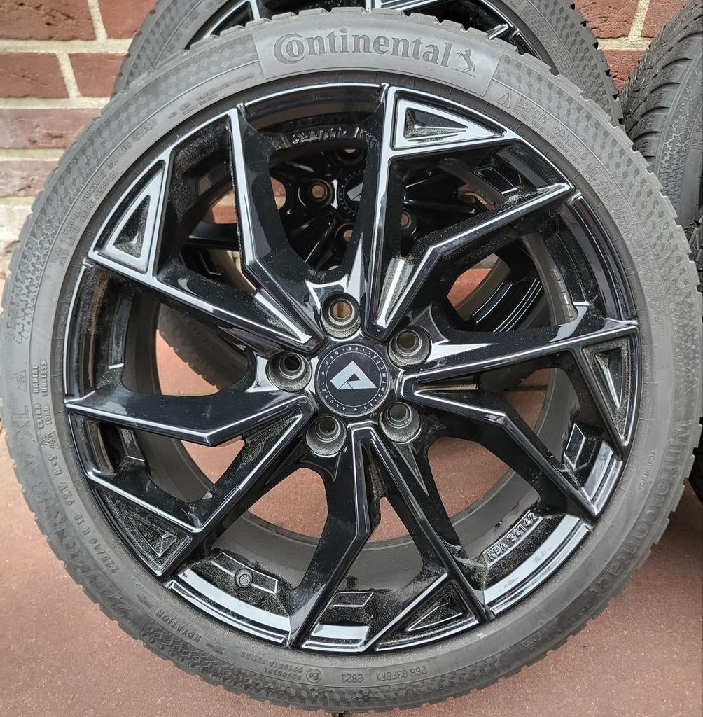 18" Kia ProCeed velgen Continental winterbanden 5x114,3, 18 inch, Banden en Velgen, Nieuw, Personenwagen