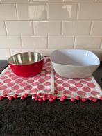 2 kommen en 4 hema placemats, weg is weg, Ophalen, Overige materialen, Schaal, Vierkant