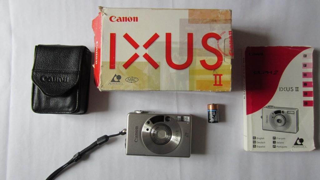 CANON IXUS II compact-camera, leren Canon tasje, handleiding, Ophalen of Verzenden, Zo goed als nieuw, Compact, Canon