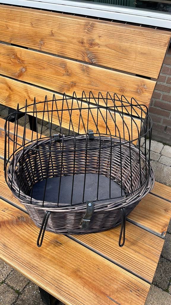 Gratis! Fietsmand voor hondje of kat, Ophalen, Zo goed als nieuw