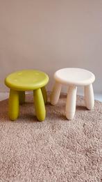 Twee IKEA MAMMUT krukjes, groen en wit, Ophalen, Gebruikt, Kunststof