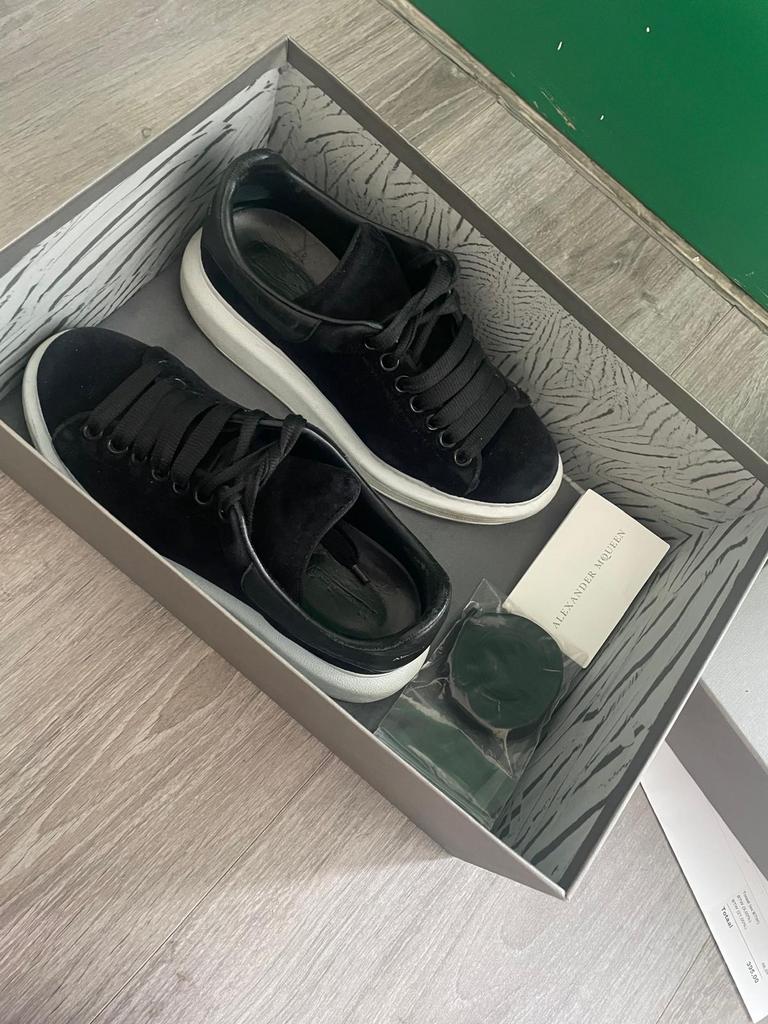 Alexander mqueen maat 37, Ophalen, Zo goed als nieuw, Zwart, Sneakers of Gympen