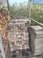 Gebakken klinkers (DF) en stoeptegels. Paar m2, Ophalen, Zo goed als nieuw, Beton, Klinkers