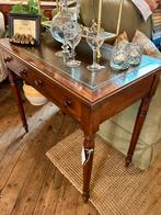 Kleine antieke houtenschrijftafel/ sidetable. Ca 1880/1920, Antiek en Kunst, Antiek | Meubels | Tafels, Ophalen