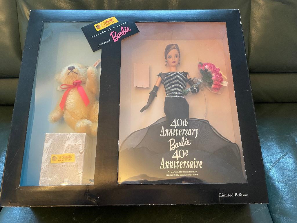 40-jarig jubileum Barbie & Steiff beer cadeauset, Ophalen of Verzenden, Nieuw, Pop